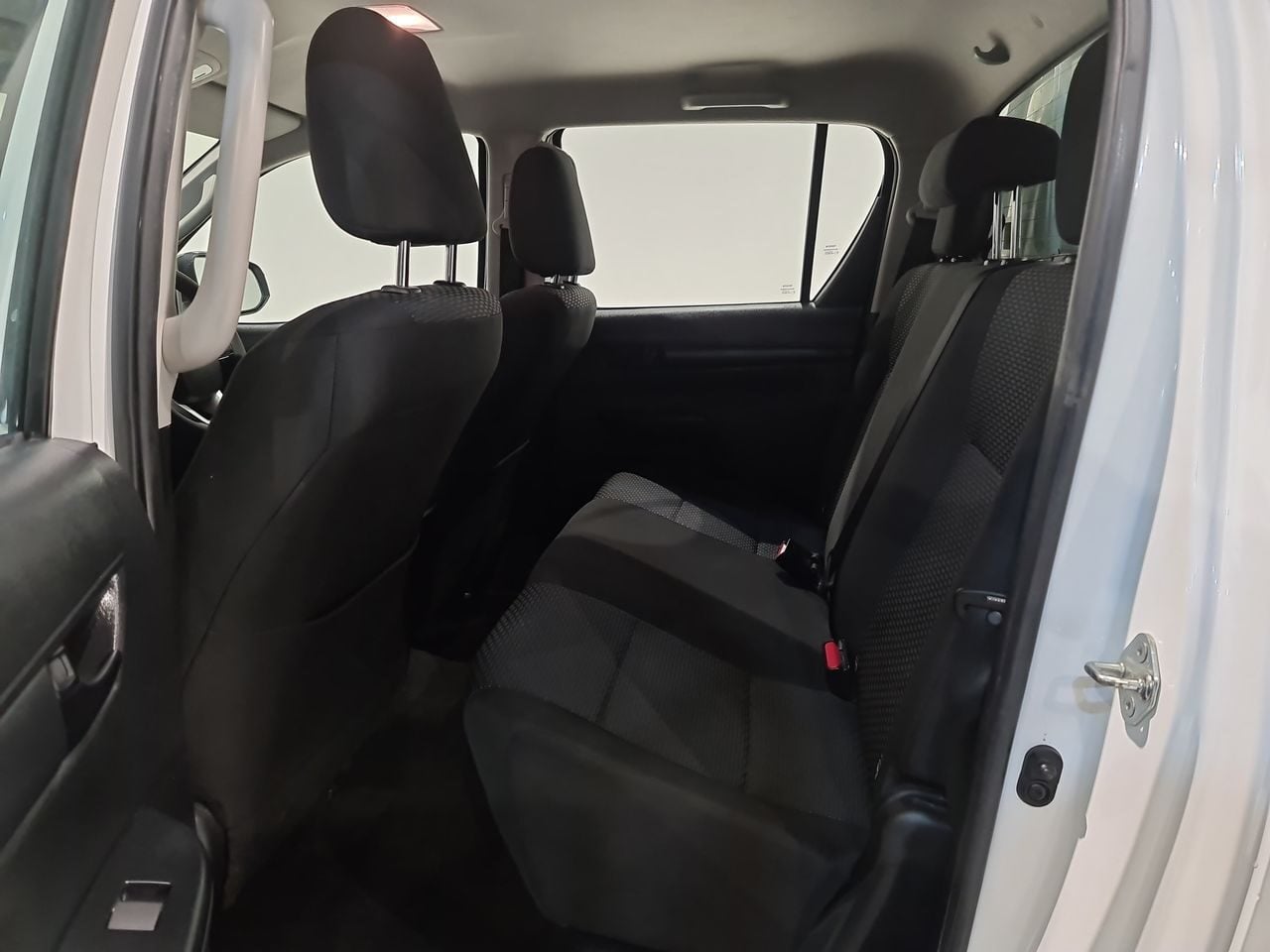 Used Toyota Hilux 2020 for sale - 77337739: Photo 8