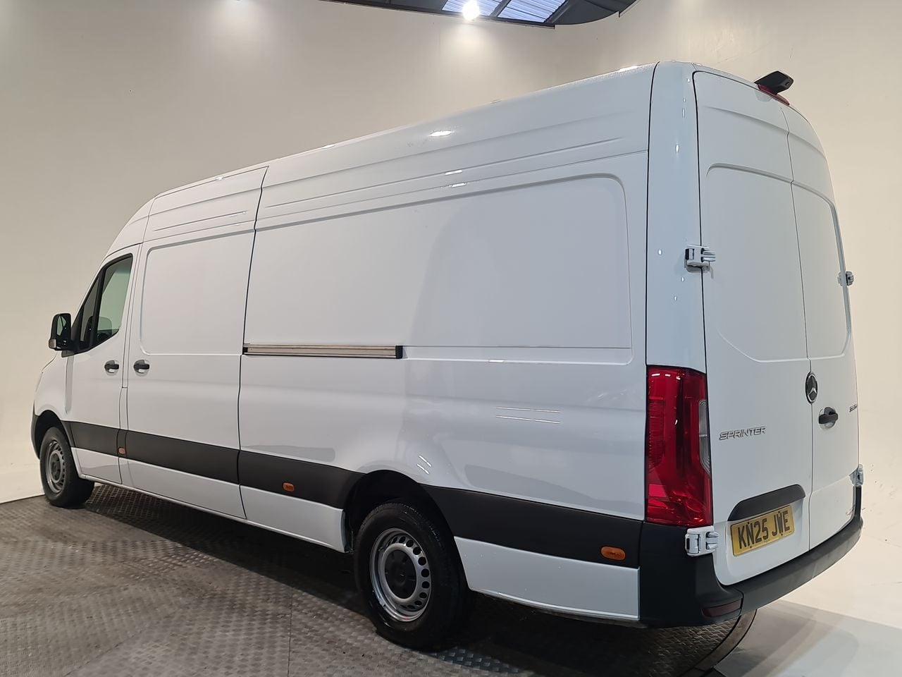 Used Mercedes-Benz Sprinter 2025 for sale - 77520469: Photo 10