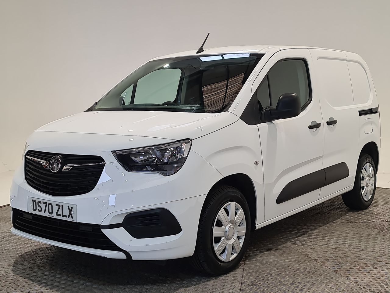 Used Vauxhall Combo 2020 for sale - 76544774: Photo 4