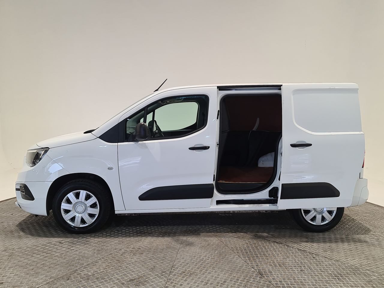 Used Vauxhall Combo 2020 for sale - 76544774: Photo 9