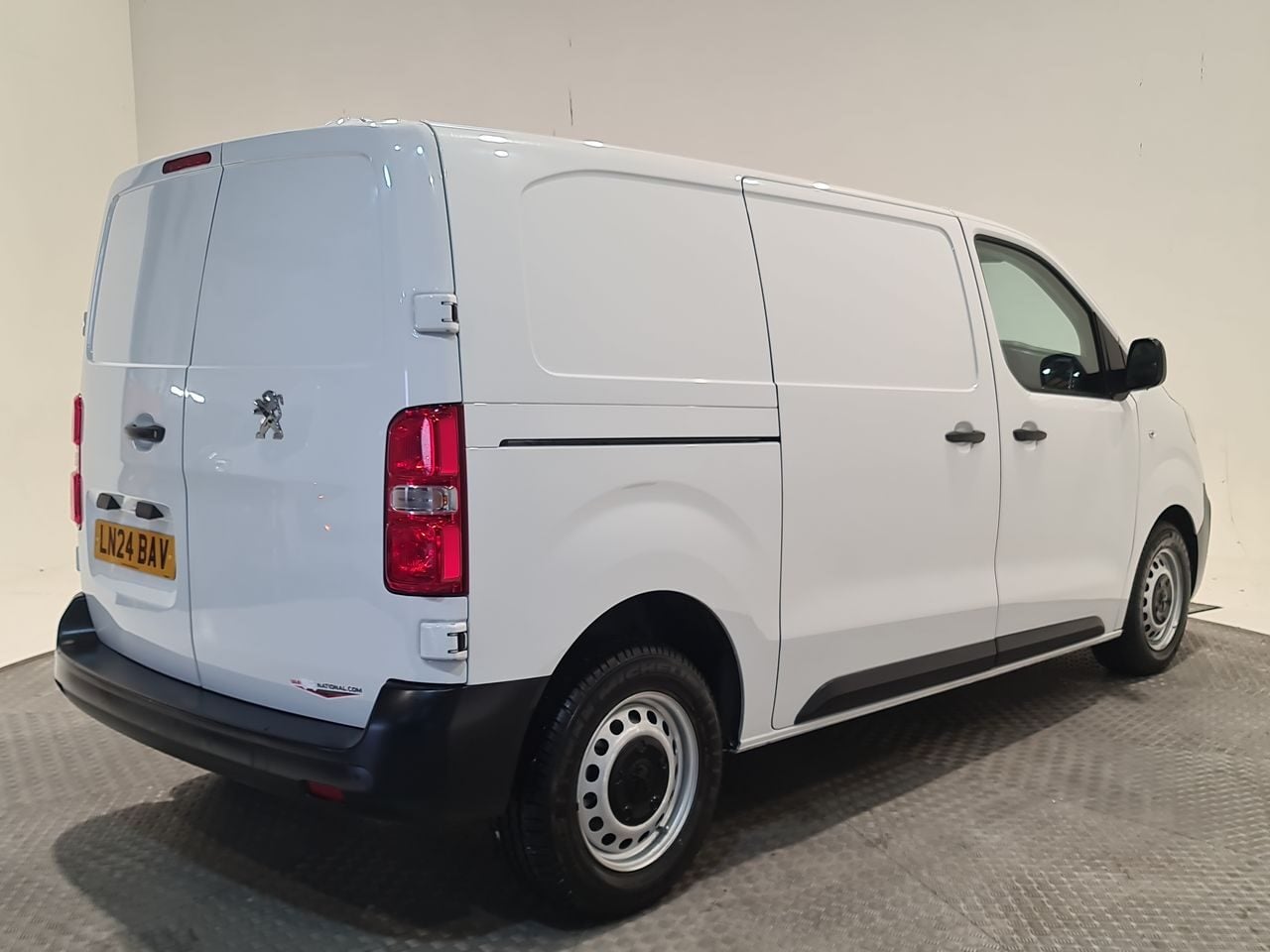 Used Peugeot Expert 2024 for sale - 78179429: Photo 15