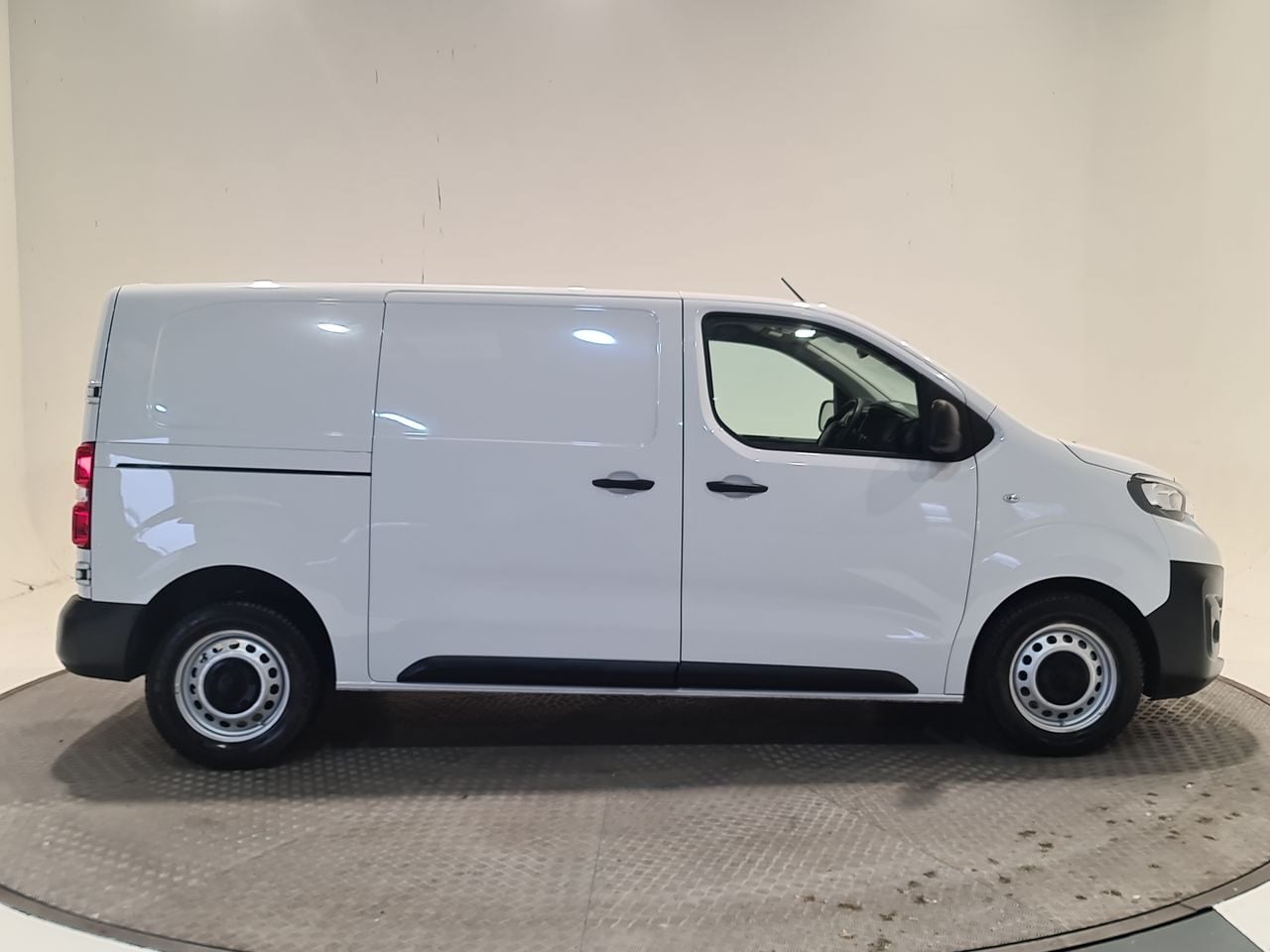 Used Peugeot Expert 2024 for sale - 78179429: Photo 16