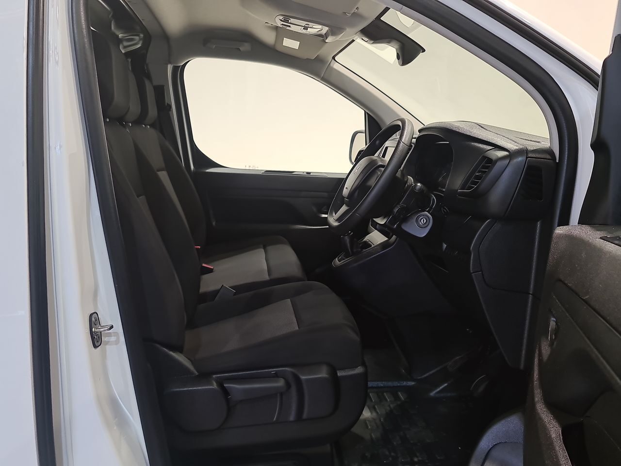 Used Peugeot Expert 2024 for sale - 78179429: Photo 19