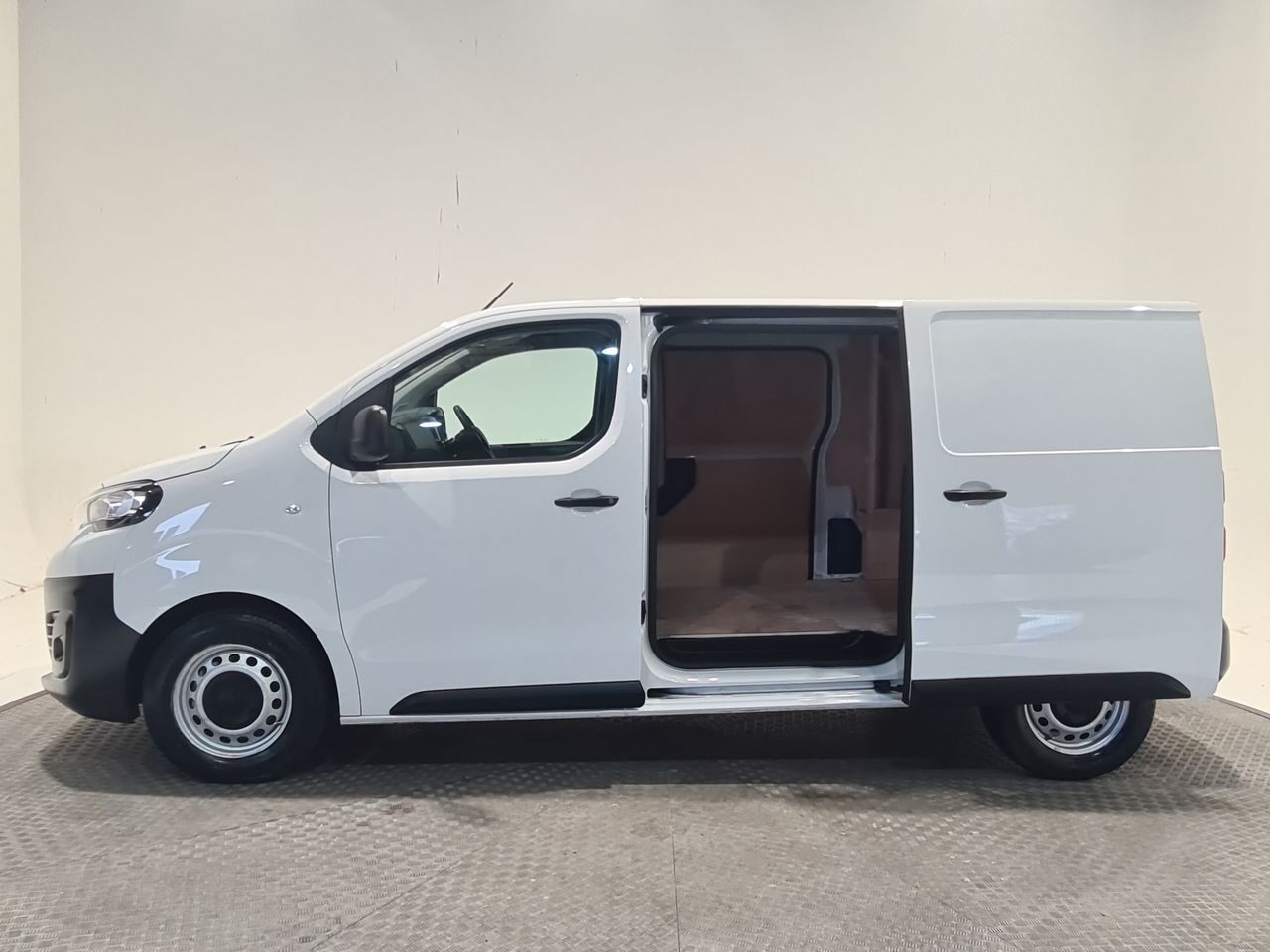 Used Peugeot Expert 2024 for sale - 78179429: Photo 9