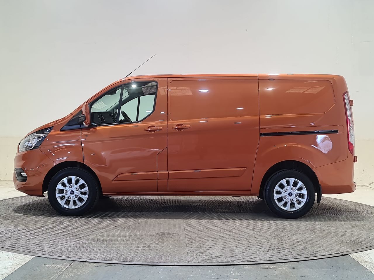 Used Ford Transit Custom 2019 for sale - 76544773: Photo 6