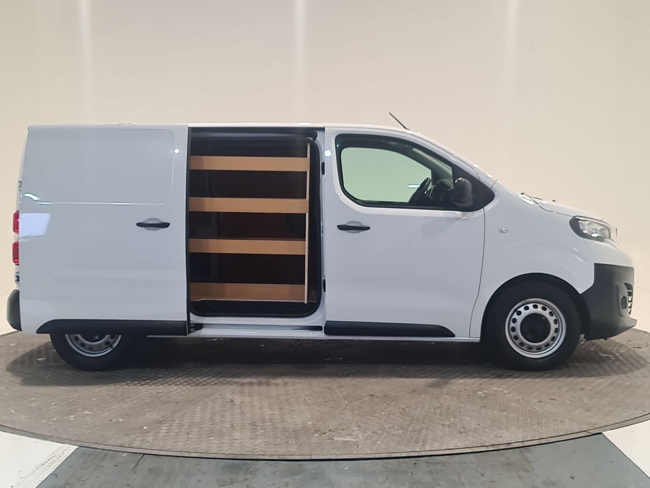 Used Peugeot Expert 2023 for sale - 77355145: Photo 17