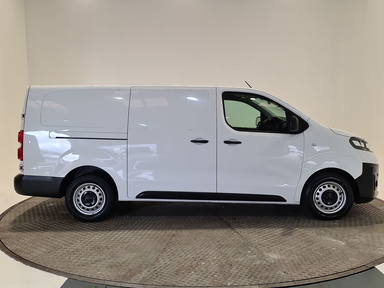 Used Vauxhall Vivaro 2022 for sale - 76544803: Photo 16