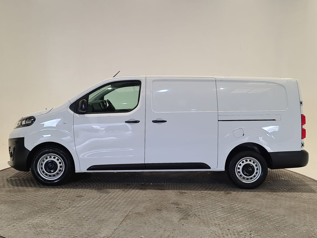 Used Vauxhall Vivaro 2022 for sale - 76544803: Photo 5