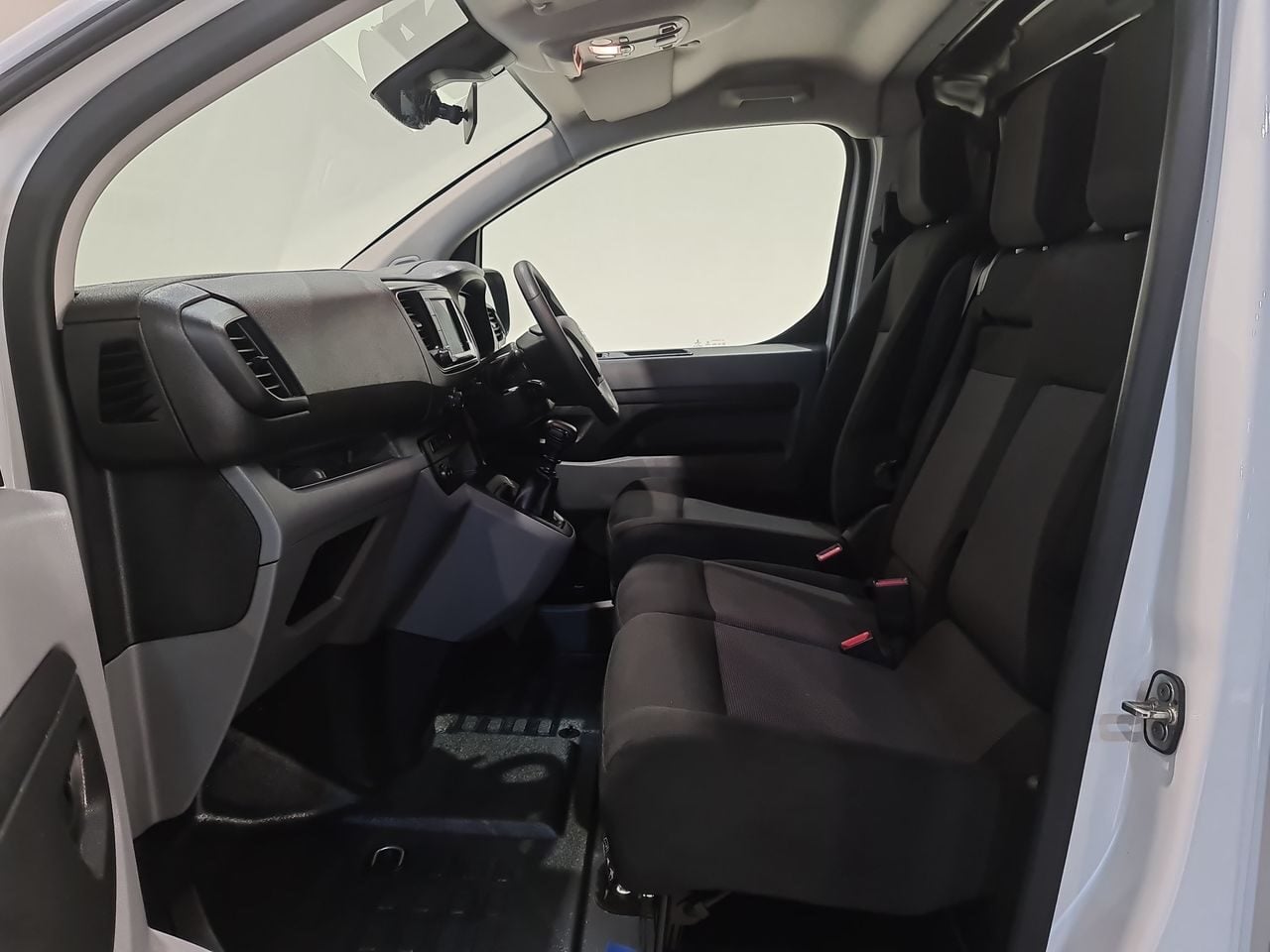 Used Vauxhall Vivaro 2023 for sale - 77546276: Photo 7