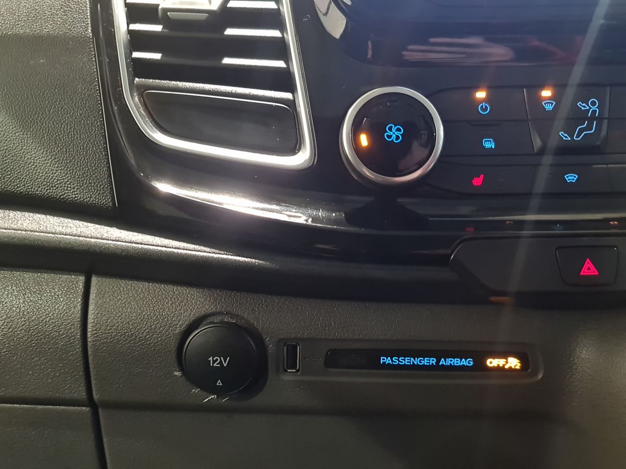 Used Ford Transit Custom 2018 for sale - 77729175: Photo 32