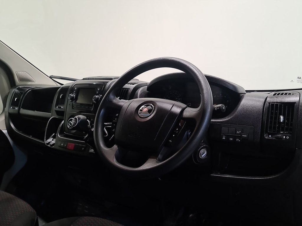 Used Vauxhall Movano 2023 for sale - 76420008: Photo 3