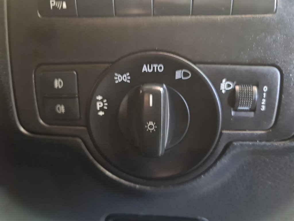 Used Mercedes-Benz Vito 2020 for sale - 76105581: Photo 29