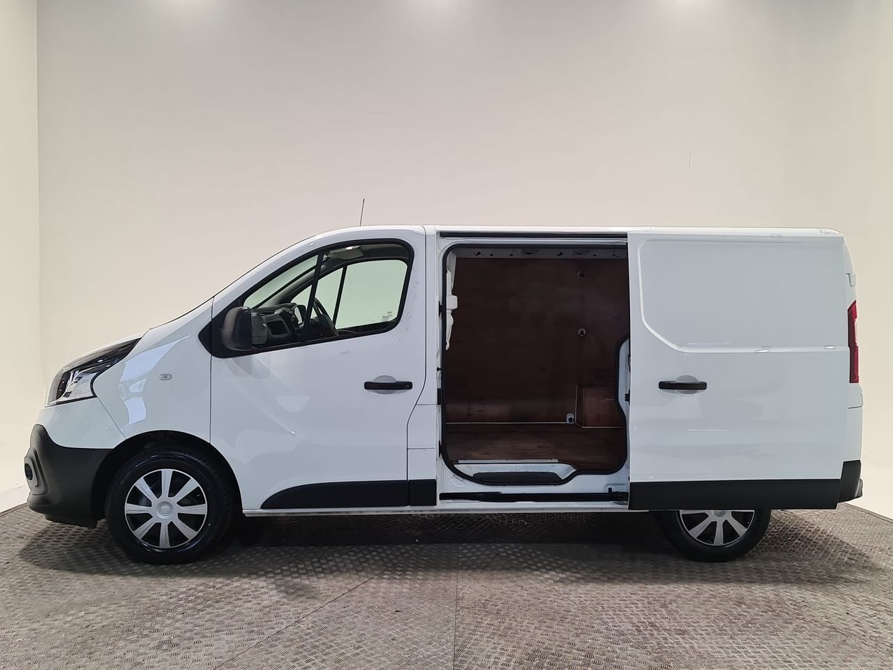 Used Renault Trafic 2021 for sale - 77952143: Photo 9