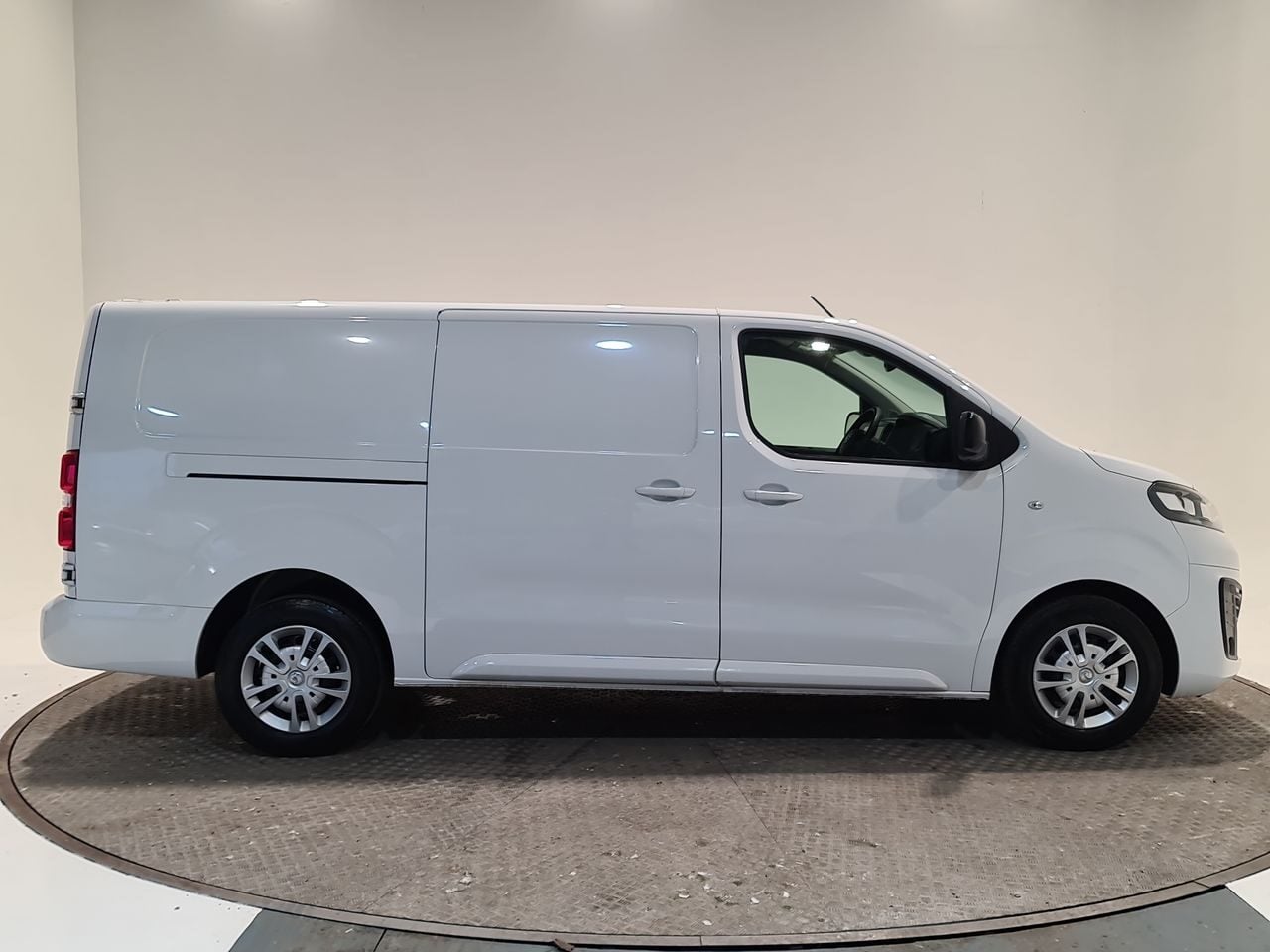Used Vauxhall Vivaro 2022 for sale - 77355137: Photo 16
