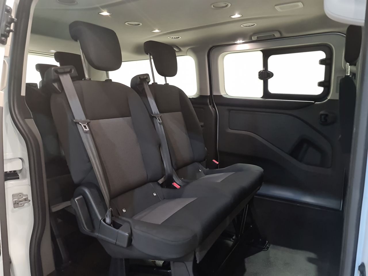 Used Ford Tourneo Custom 2018 for sale - 76544772: Photo 18