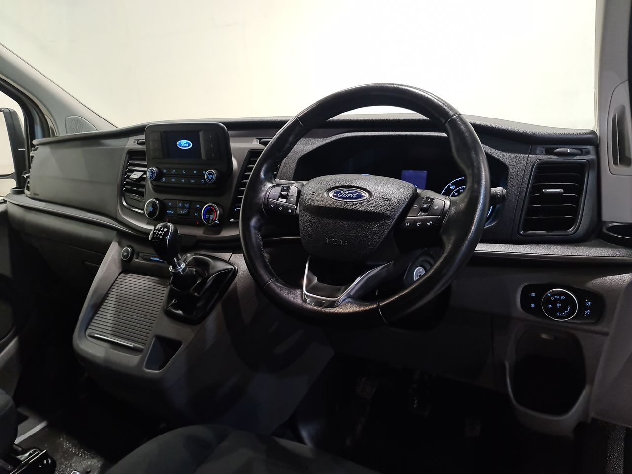Used Ford Tourneo Custom 2018 for sale - 76544772: Photo 21