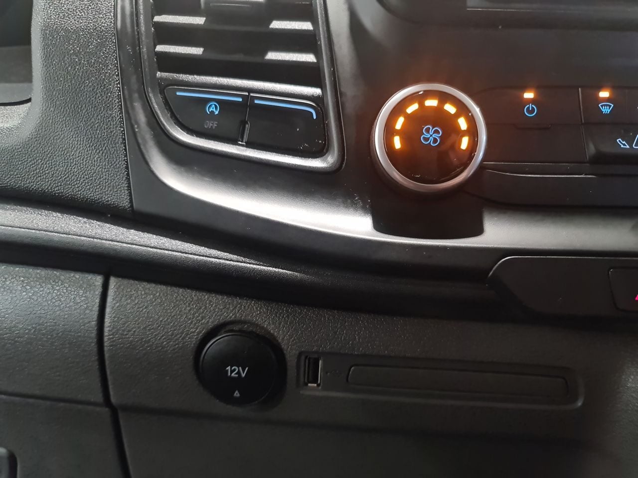 Used Ford Transit Custom 2023 for sale - 78179439: Photo 31