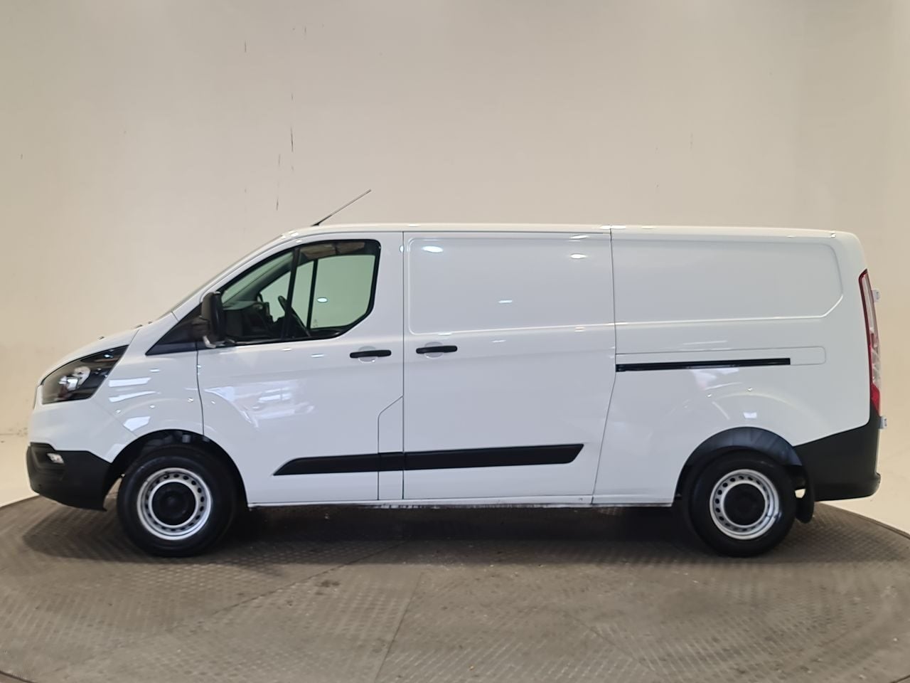 Used Ford Transit Custom 2023 for sale - 78179439: Photo 6