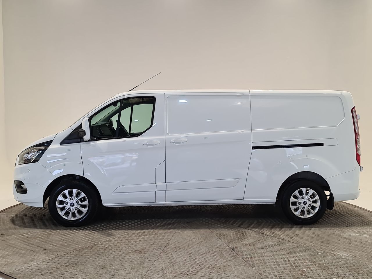 Used Ford Transit Custom 2023 for sale - 76544752: Photo 6