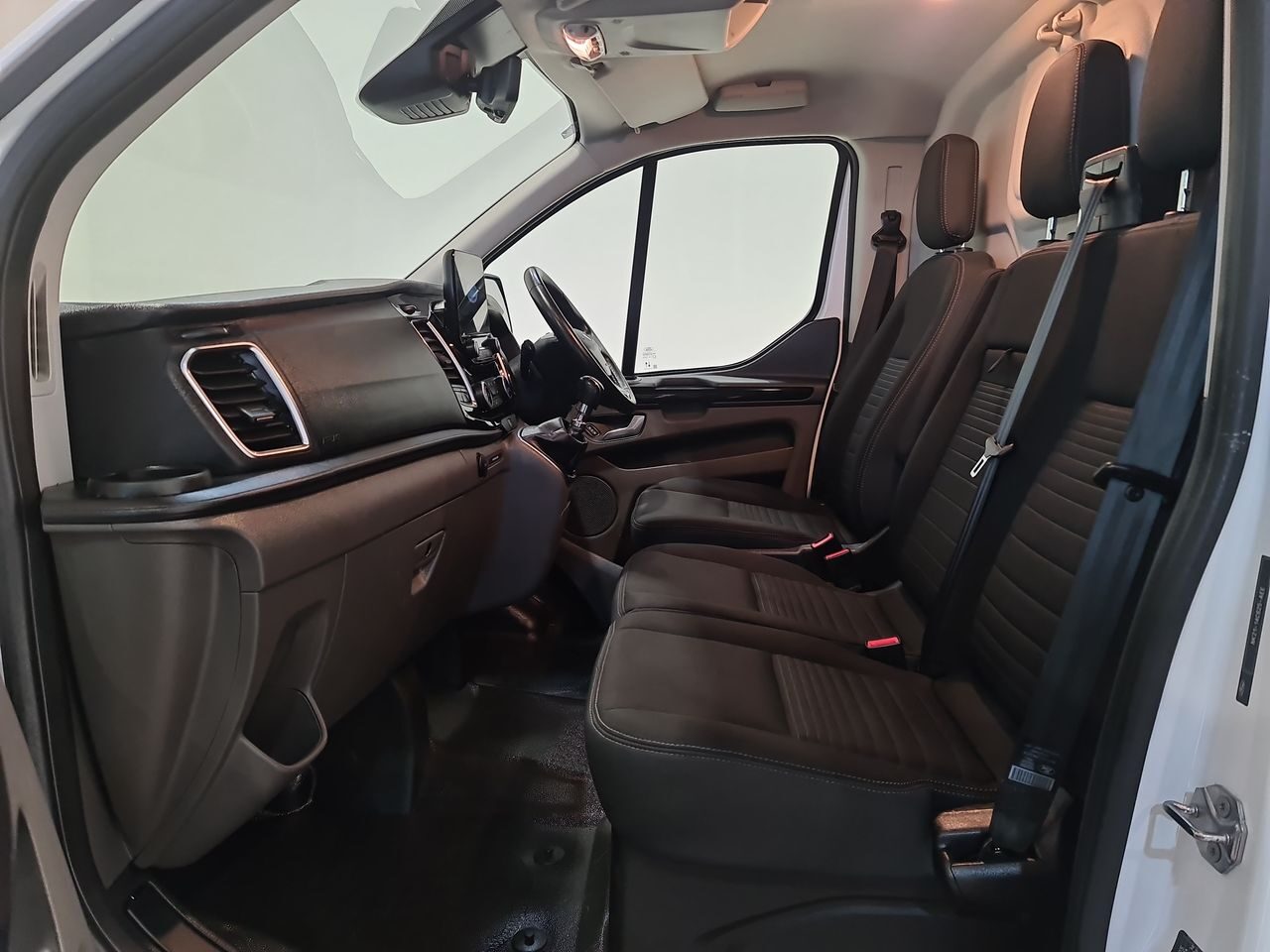 Used Ford Transit Custom 2023 for sale - 76544752: Photo 8