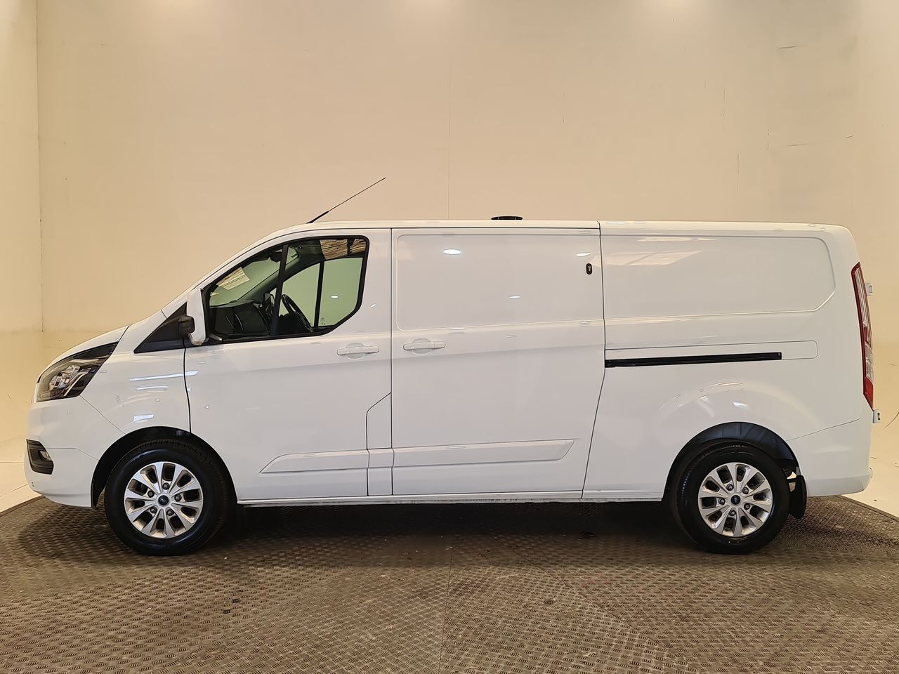 Used Ford Transit Custom 2022 for sale - 76544757: Photo 6