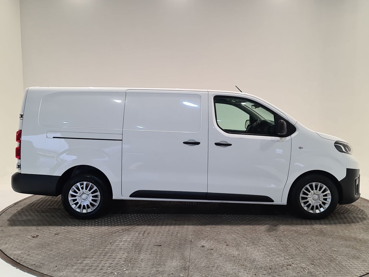 Used Toyota ProAce 2022 for sale - 76819789: Photo 16