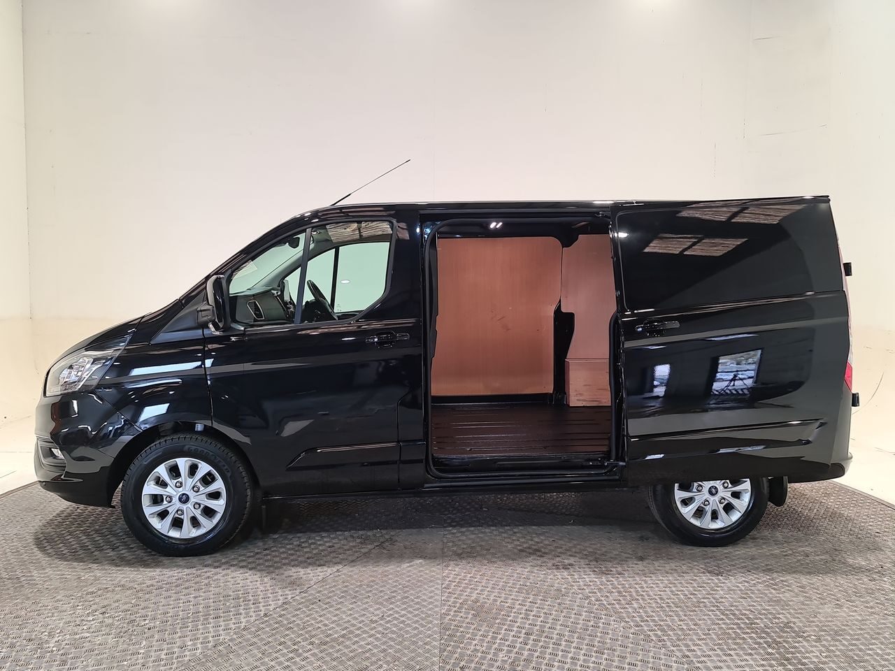 Used Ford Transit Custom 2022 for sale - 76544917: Photo 10