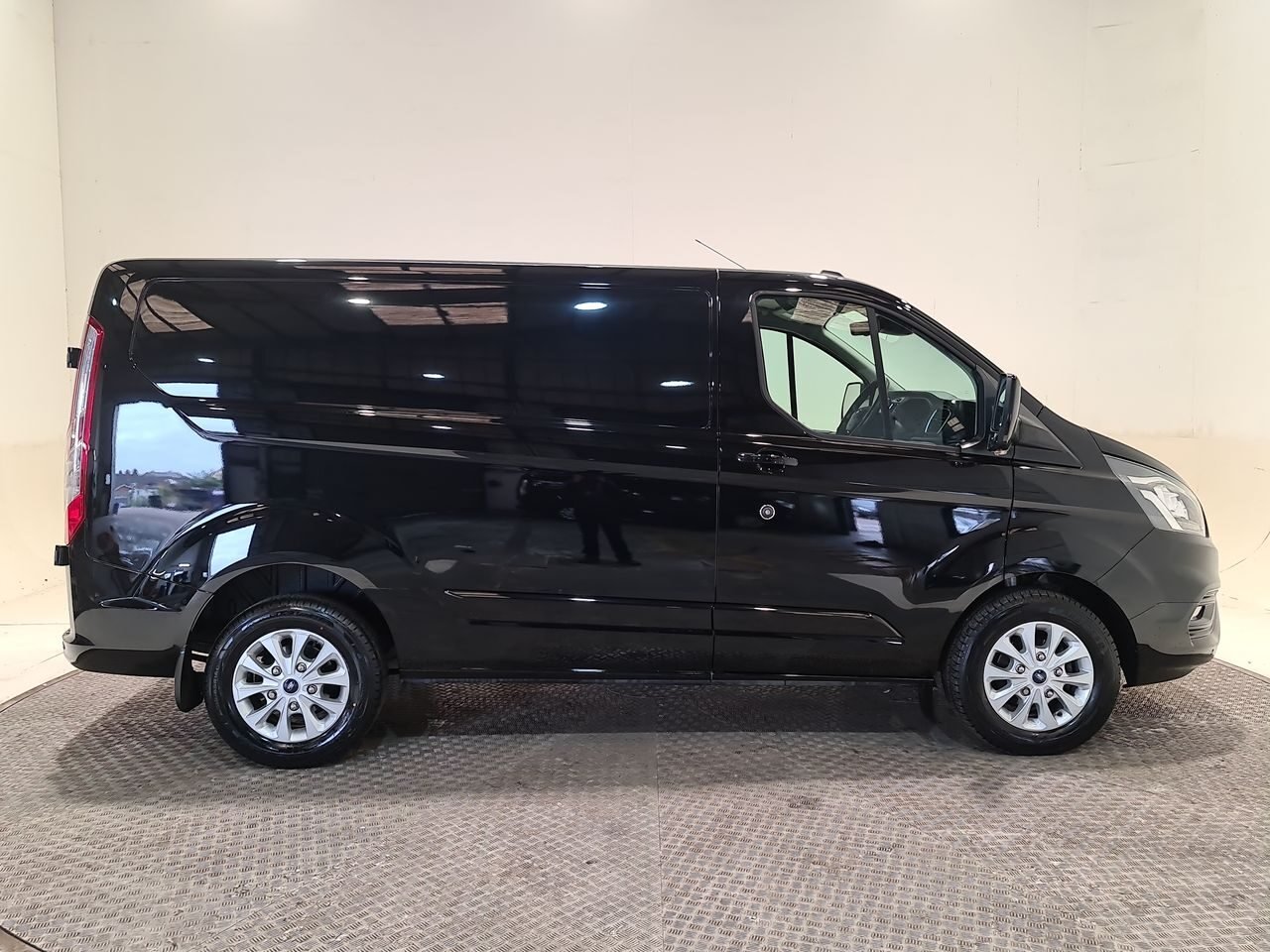 Used Ford Transit Custom 2022 for sale - 76544917: Photo 18