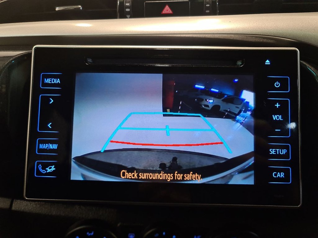 Used Toyota Hilux 2020 for sale - 76439393: Photo 39