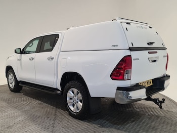 Used Toyota Hilux 2020 for sale - 76439393: Photo