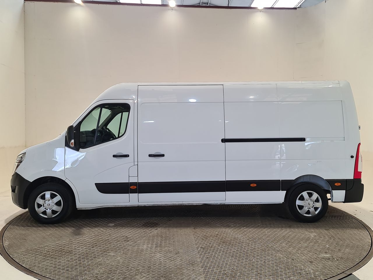 Used Nissan Interstar 2022 for sale - 77310552: Photo 5