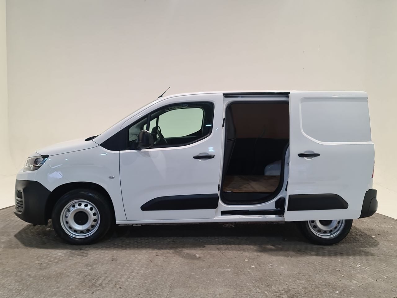 Used Citroen Berlingo 2023 for sale - 77463038: Photo 9
