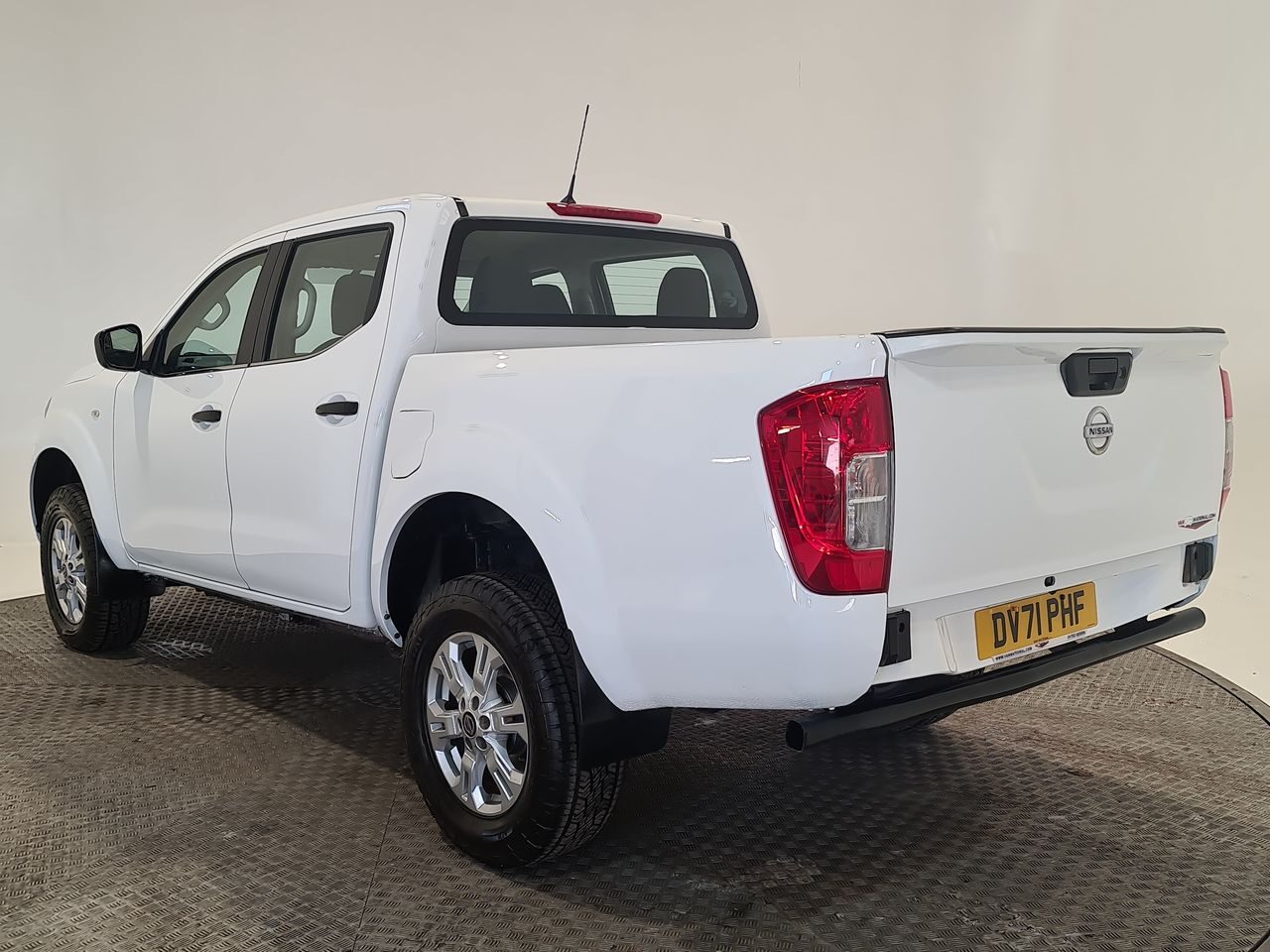 Used Nissan Navara 2021 for sale - 76616907: Photo 10