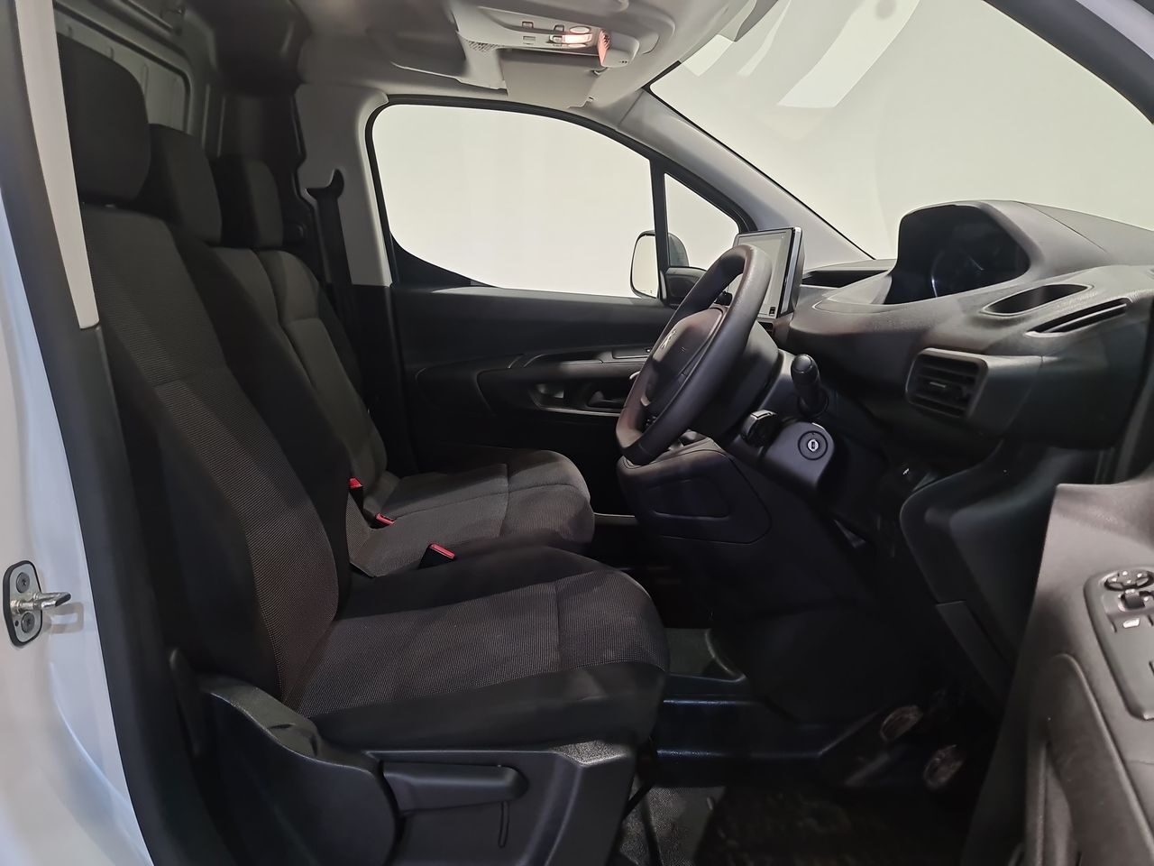 Used Peugeot Partner 2024 for sale - 76653882: Photo 16