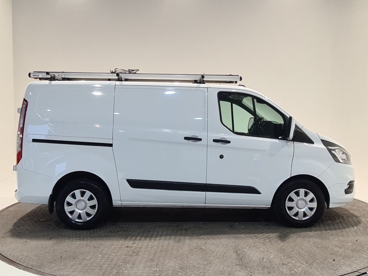 Used Ford Transit Custom 2020 for sale - 77557343: Photo 17