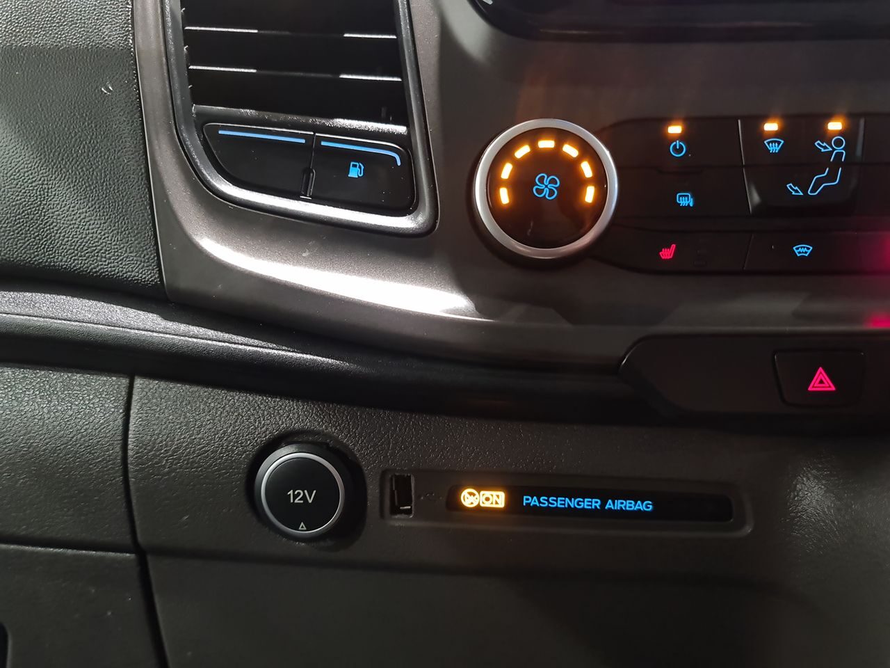 Used Ford Transit Custom 2020 for sale - 77557343: Photo 34