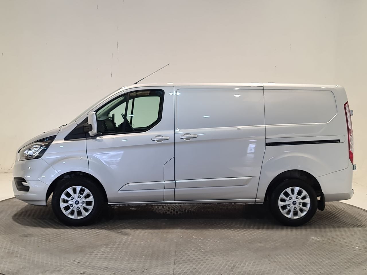 Used Ford Transit Custom 2022 for sale - 78054339: Photo 6