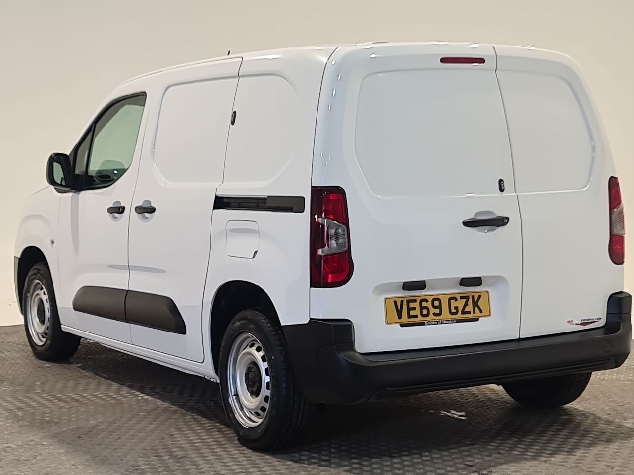 Used Vauxhall Combo 2019 for sale - 76685610: Photo 10