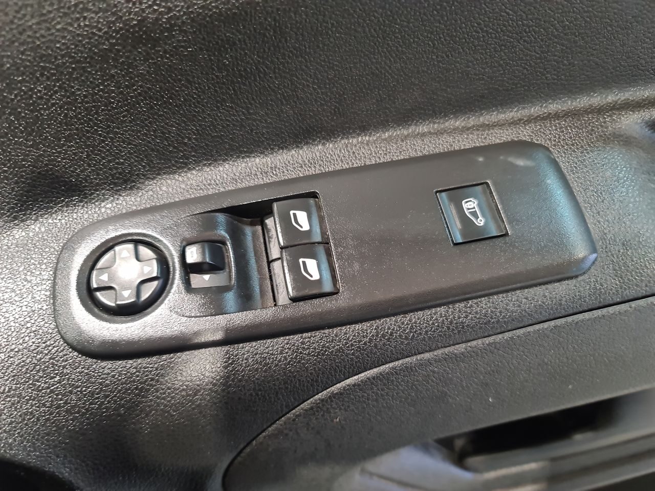 Used Vauxhall Combo 2019 for sale - 76685610: Photo 26