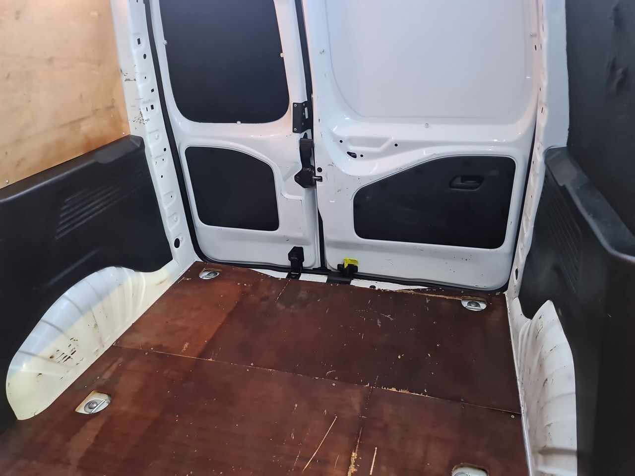 Used Vauxhall Combo 2019 for sale - 76685610: Photo 8