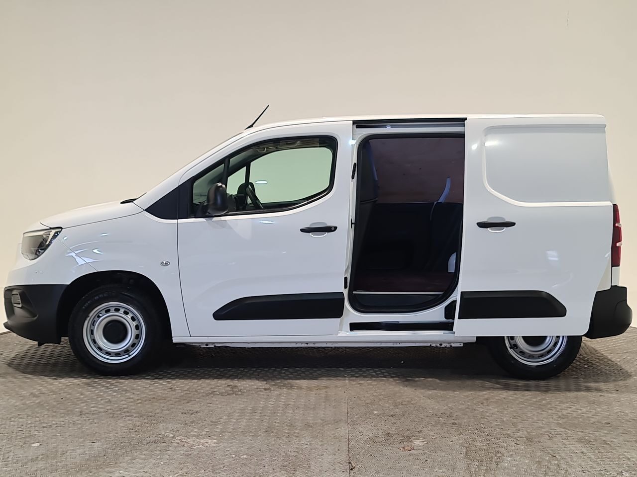 Used Vauxhall Combo 2019 for sale - 76685610: Photo 9