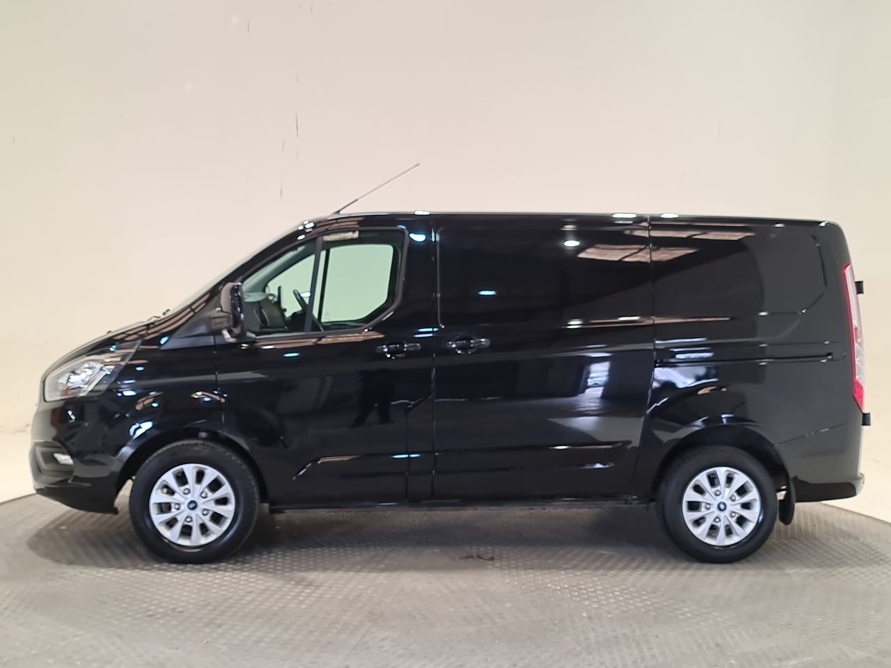 Used Ford Transit Custom 2023 for sale - 78070123: Photo 6