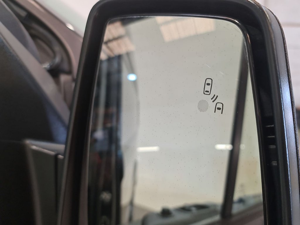 Vehicle 33