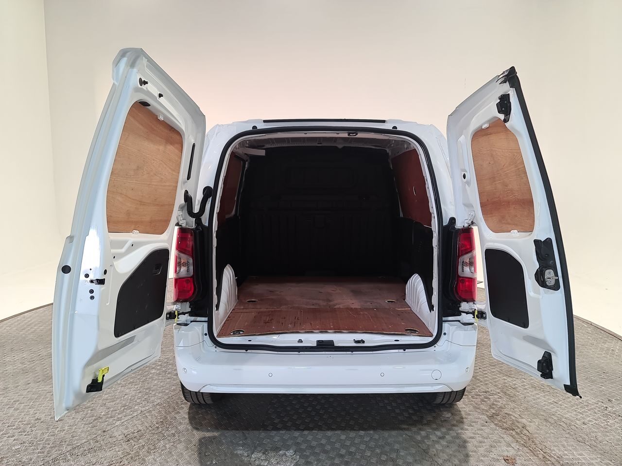 Used Vauxhall Combo 2020 for sale - 76616909: Photo 13