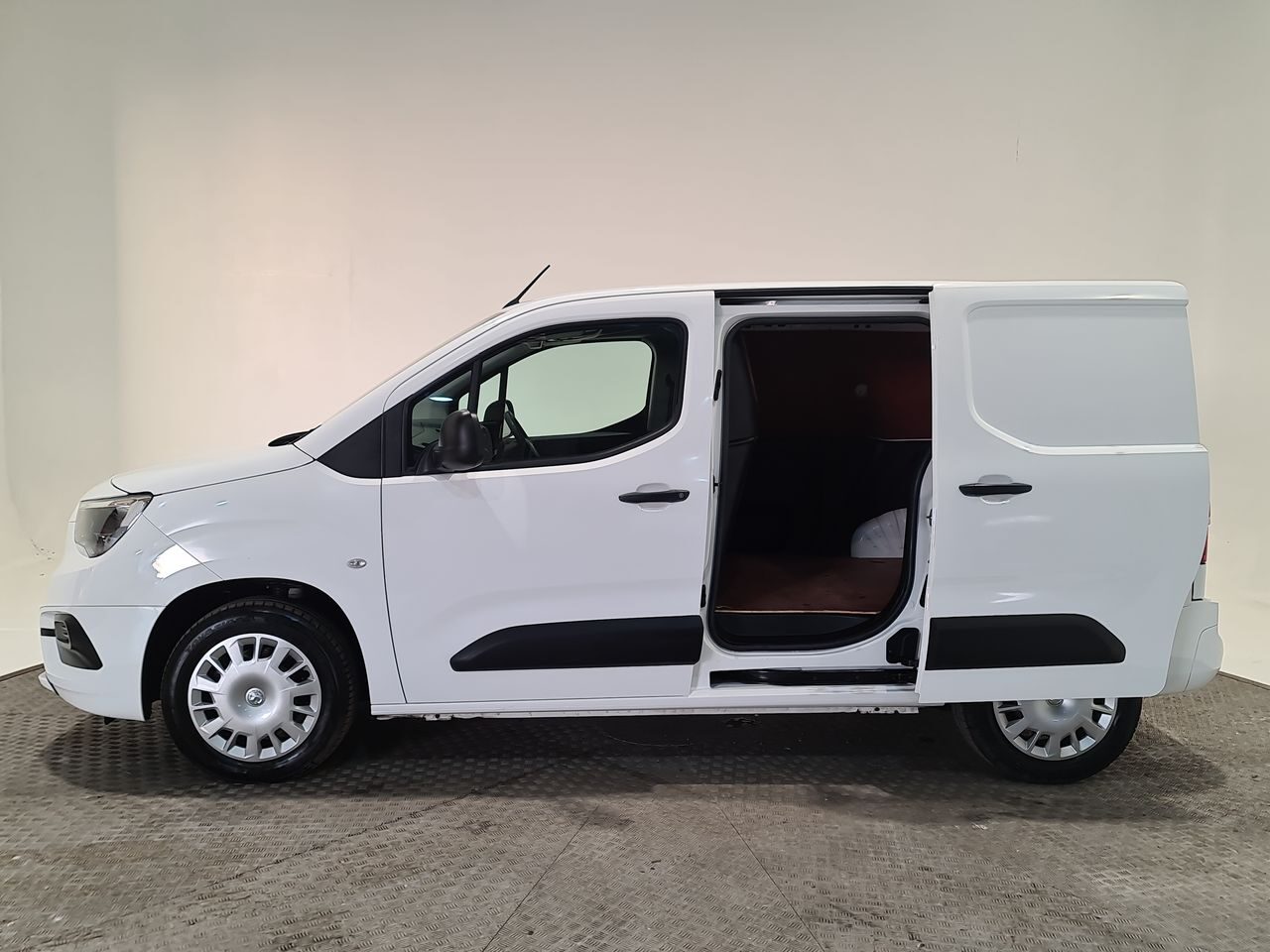 Used Vauxhall Combo 2020 for sale - 76616909: Photo 9