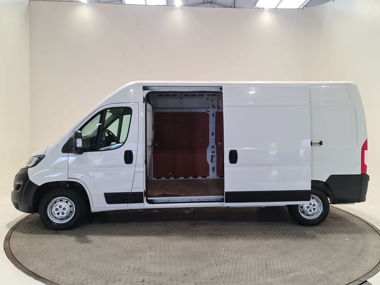 Used Peugeot Boxer 2023 for sale - 78064375: Photo 9