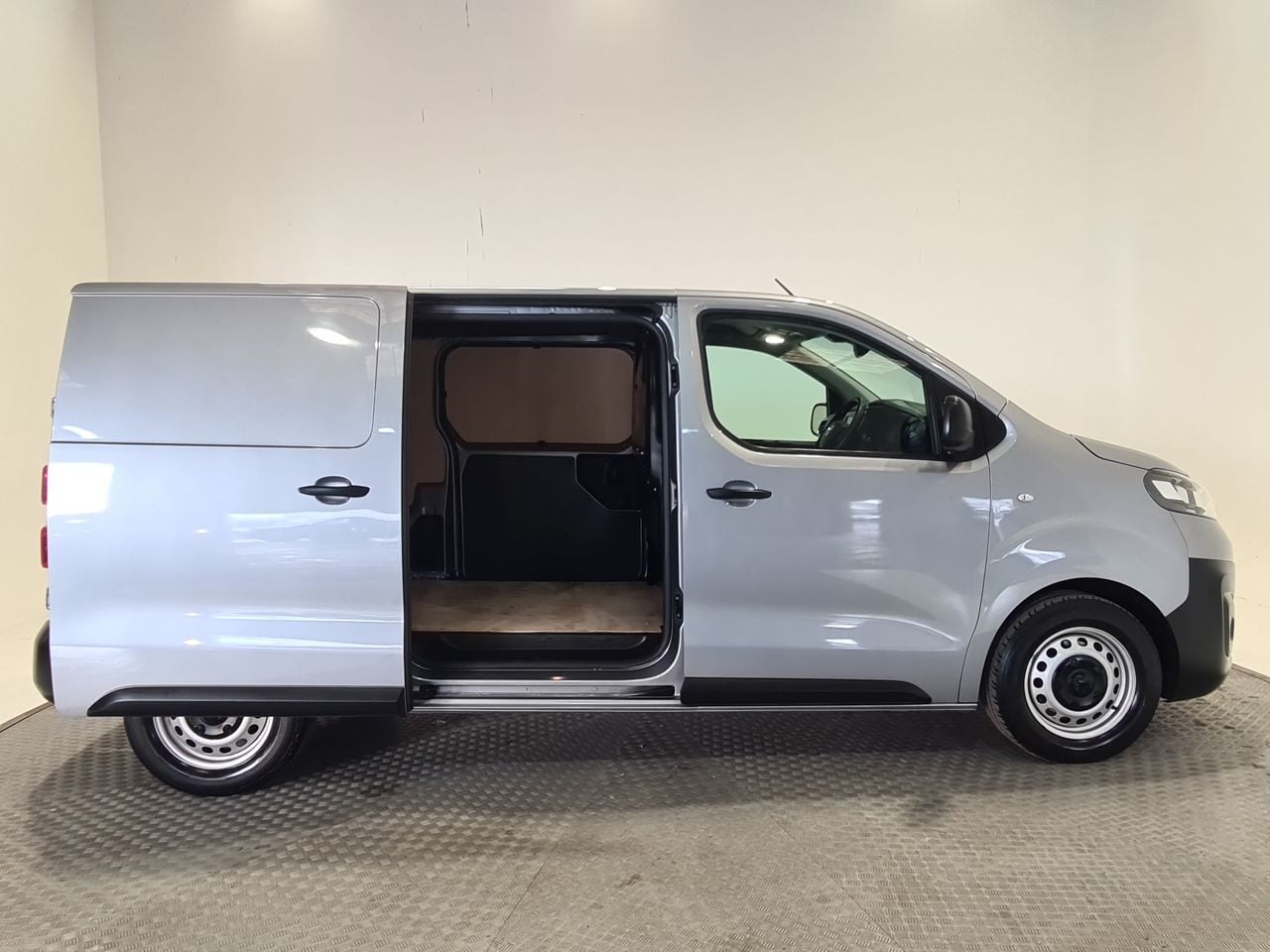 Used Vauxhall Vivaro 2022 for sale - 78162293: Photo 18