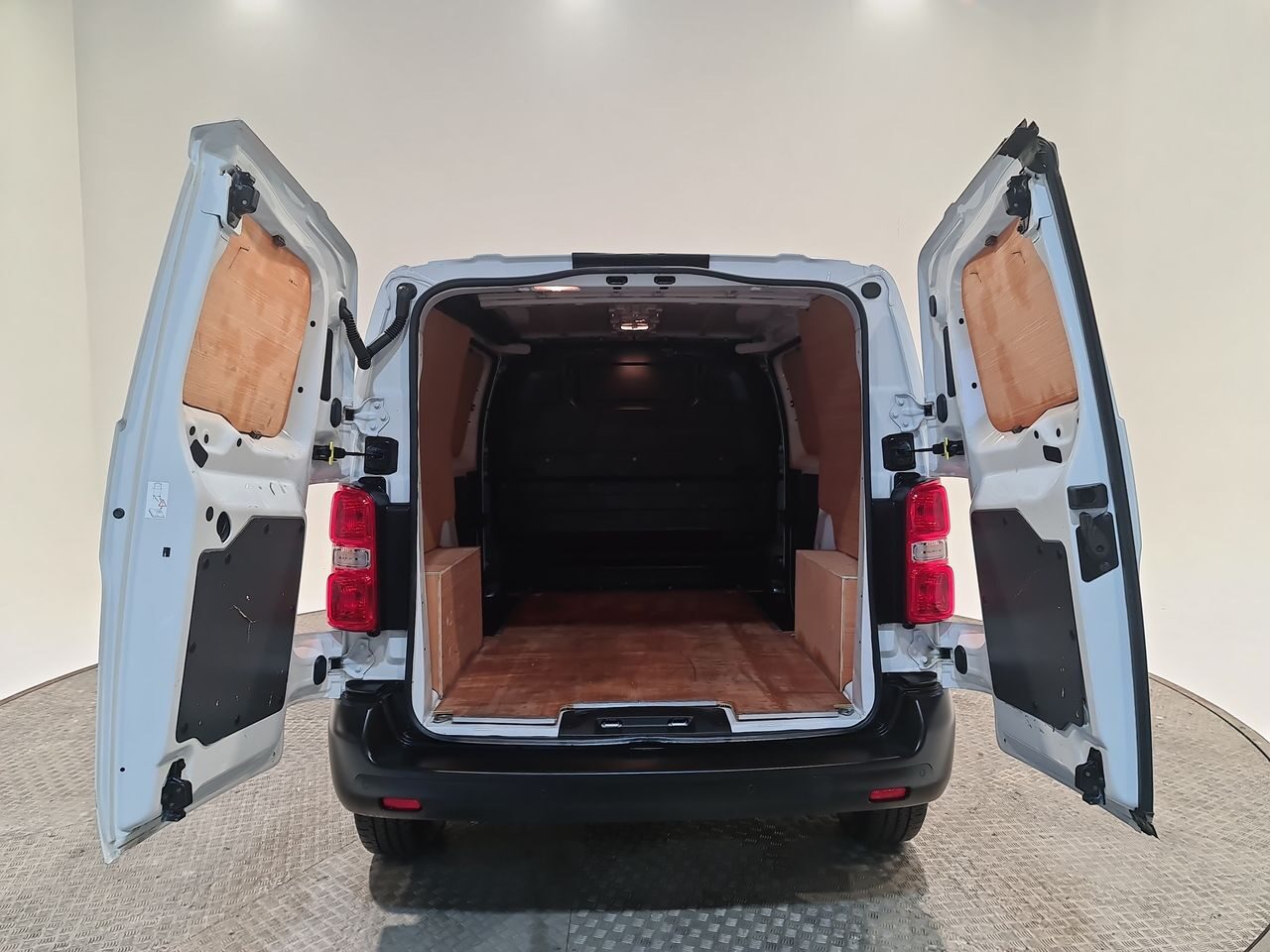 Used Peugeot Expert 2023 for sale - 76577115: Photo 13