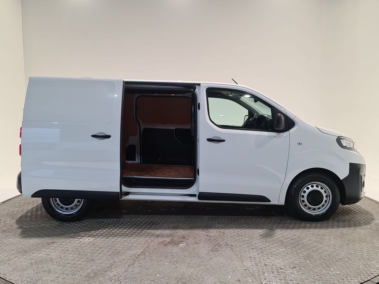 Used Peugeot Expert 2023 for sale - 76577115: Photo 18