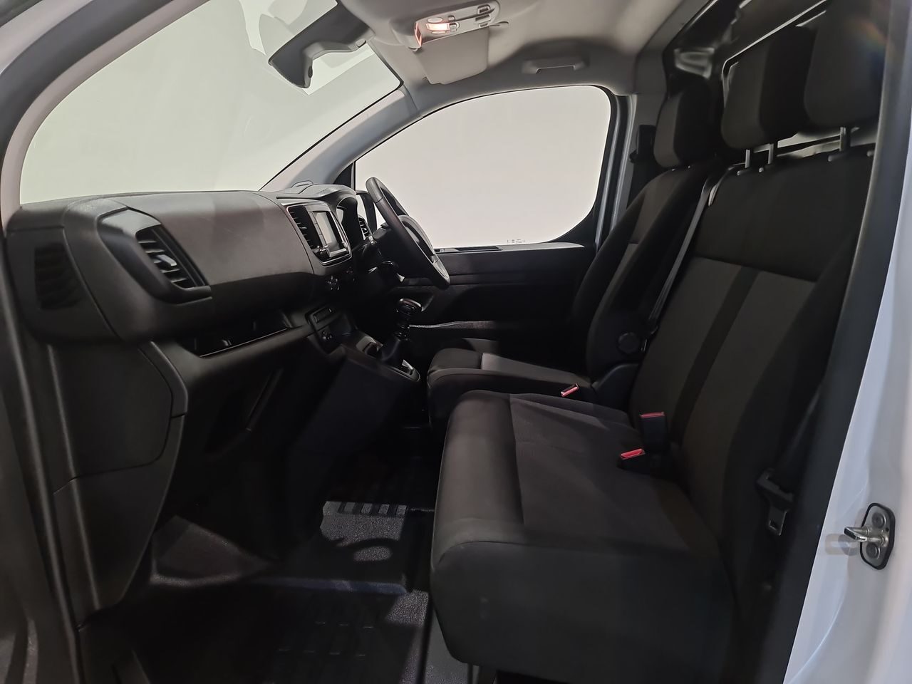 Used Peugeot Expert 2023 for sale - 76577115: Photo 7